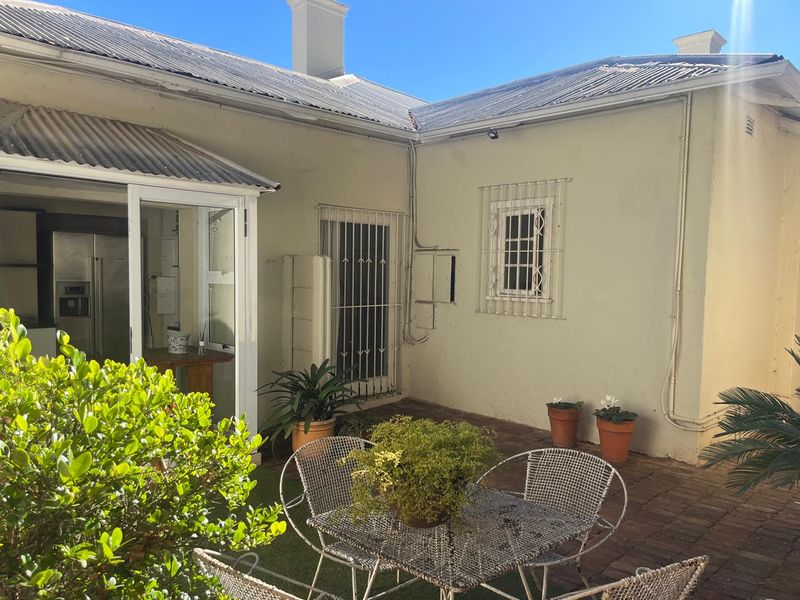Private Parks Cottage - Photo 3