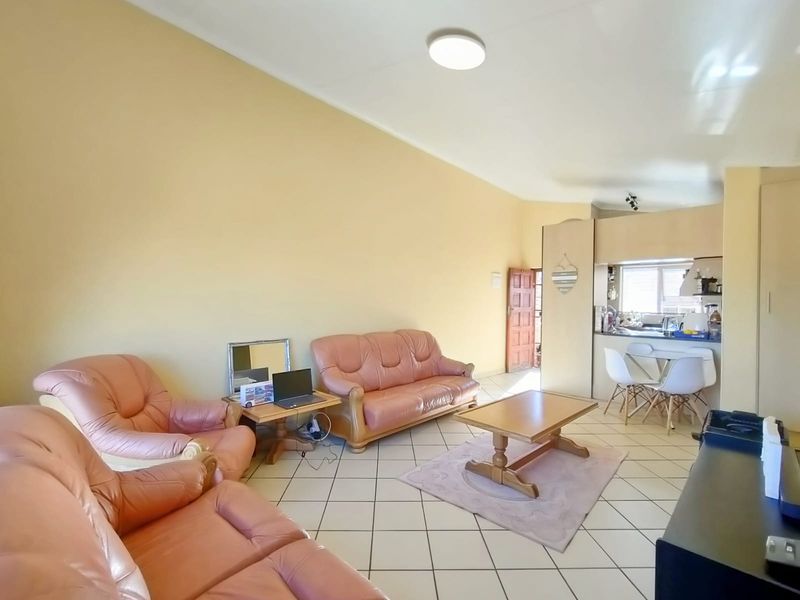 Lock-Up-and-Go Living with Uninterrupted Views!! - Photo 5