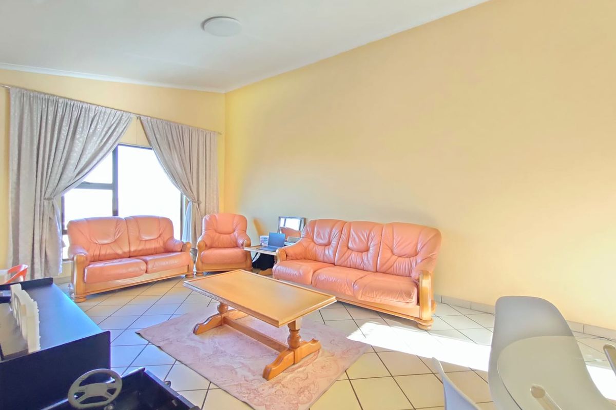 Lock-Up-and-Go Living with Uninterrupted Views!! - Photo 4