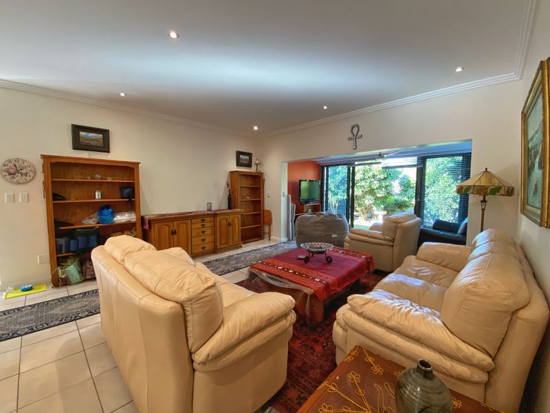 Pet-Friendly Furnished & Equipped 2 Bedroom Townhouse | Brettenwood Coastal Estate - Photo 3
