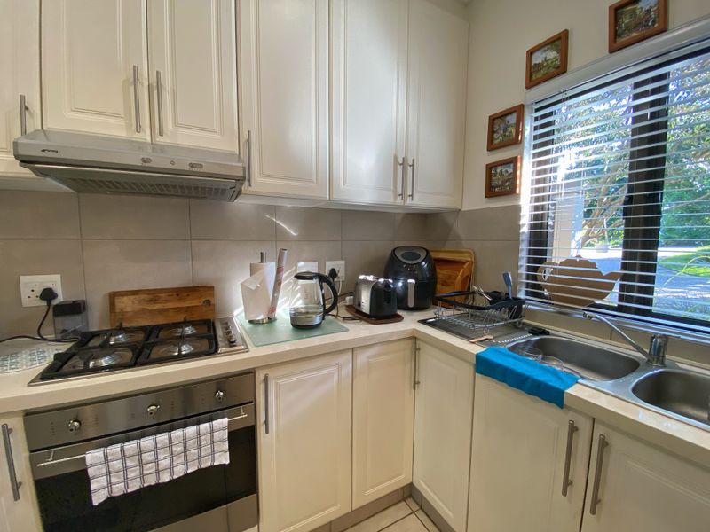 Pet-Friendly Furnished & Equipped 2 Bedroom Townhouse | Brettenwood Coastal Estate - Photo 8