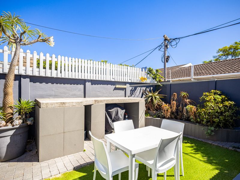 Contemporary Semi-Detached Home with Mountain Views & Proven Airbnb Income - Photo 9