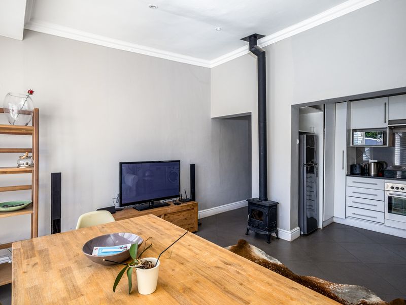 Contemporary Semi-Detached Home with Mountain Views & Proven Airbnb Income - Photo 3