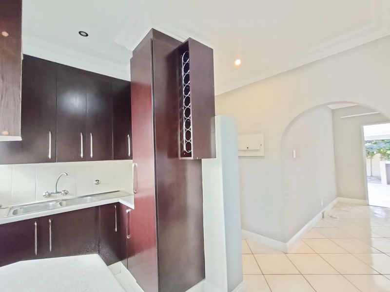 Elegant Family Home with Pool, Double Garage & Entertainment Flow... - Photo 6