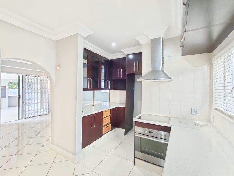 Elegant Family Home with Pool, Double Garage & Entertainment Flow... - Photo 5