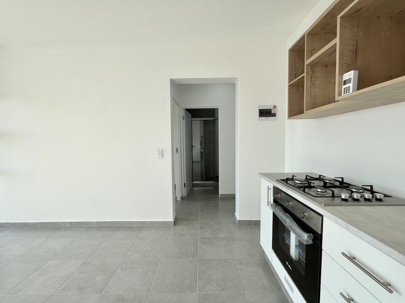 Modern & Charming 1-Bedroom Apartment in Sheffield Hills - Photo 2