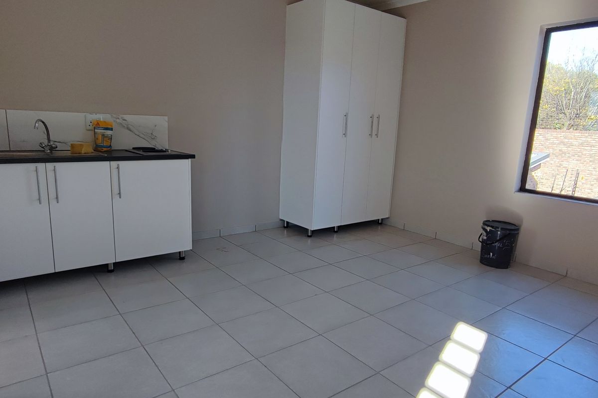 MODERN STUDIO APARTMENT - Photo 3
