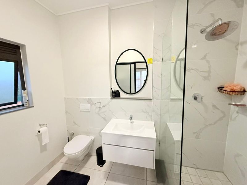 Spacious 2-Bedroom, 2-Bathroom  Apartment – Izinga Eco Estate, Umhlanga - Photo 8