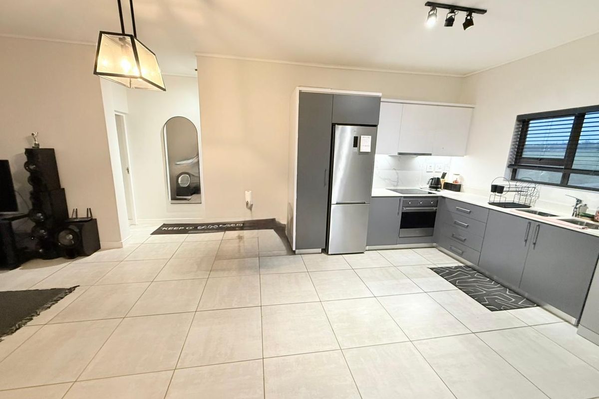 Spacious 2-Bedroom, 2-Bathroom  Apartment – Izinga Eco Estate, Umhlanga - Photo 3