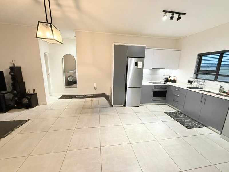 Spacious 2-Bedroom, 2-Bathroom  Apartment – Izinga Eco Estate, Umhlanga - Photo 3