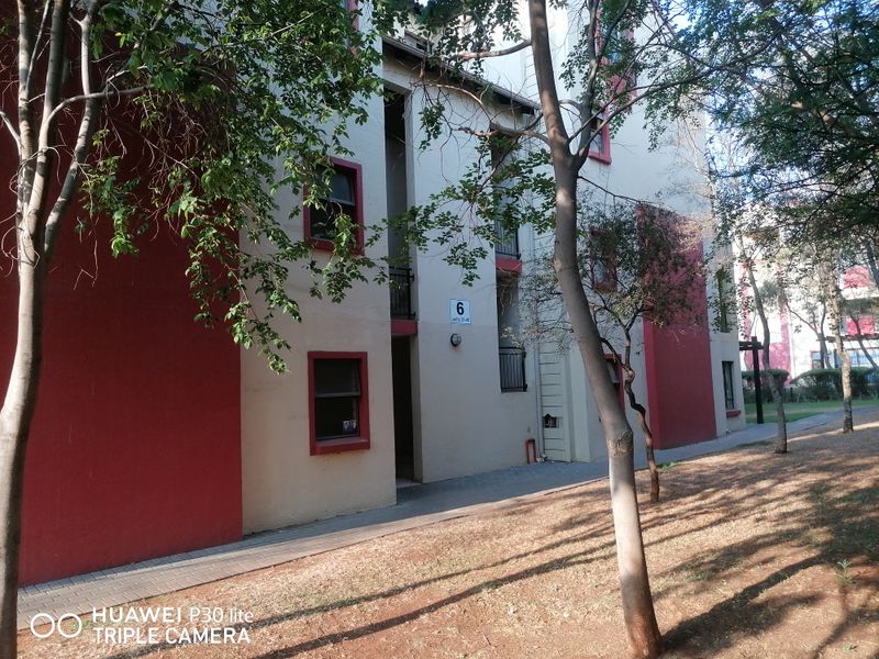 Studio Apartment For Sale In Pretoria - Photo 8