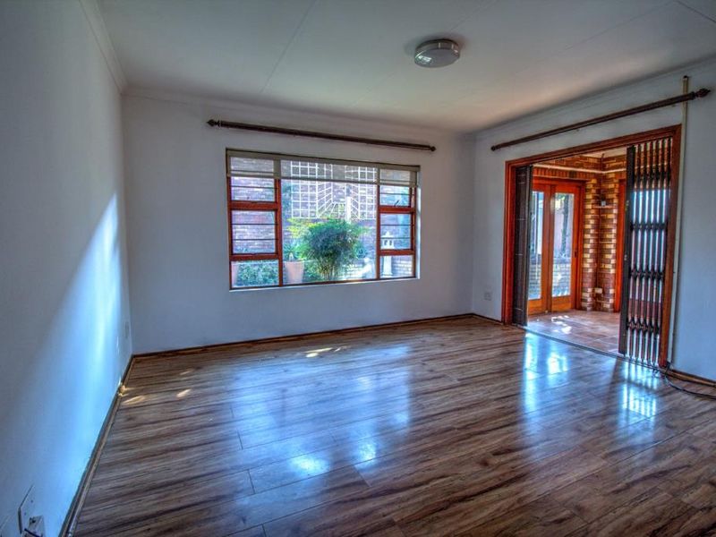 Pristine Executive Cluster in Bishops Court - Photo 7