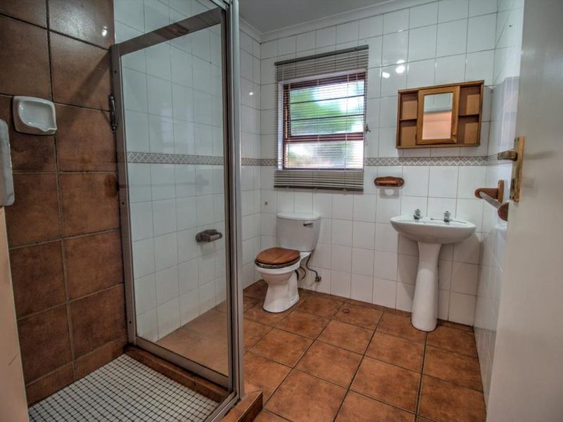 Pristine Executive Cluster in Bishops Court - Photo 10
