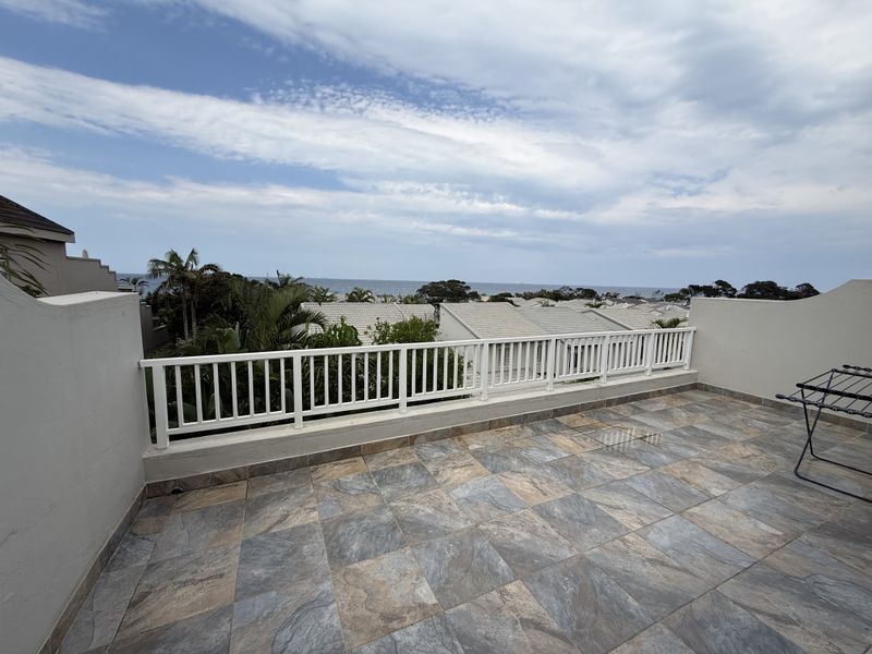 Spacious 4 bedroom townhouse in Umhlanga - Photo 1