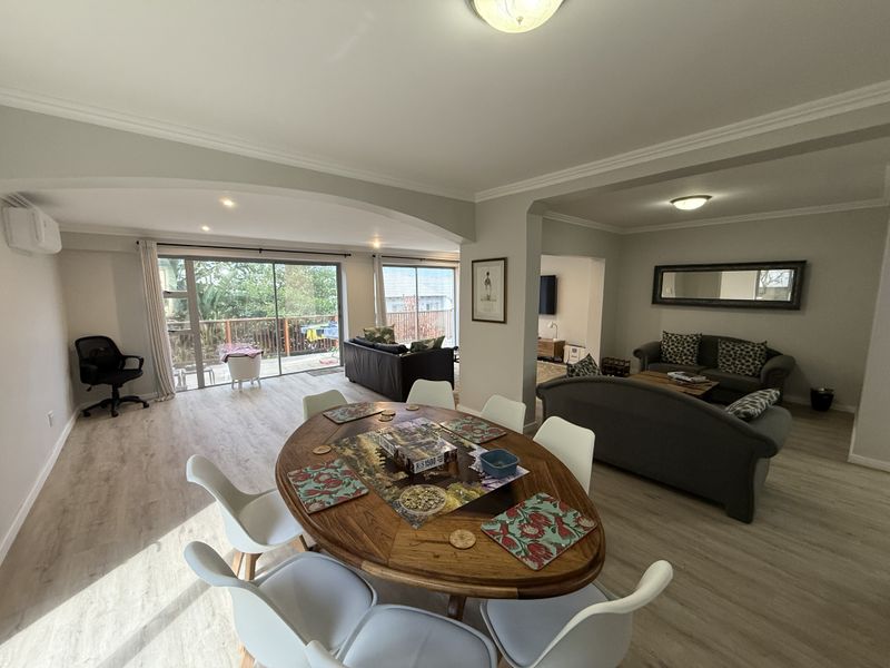 Spacious 4 bedroom townhouse in Umhlanga - Photo 2