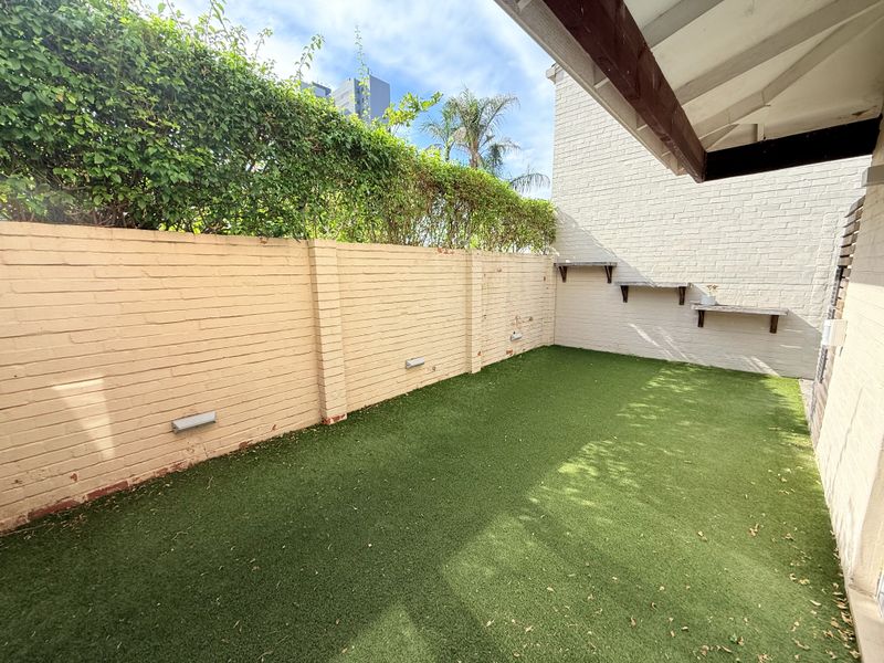 4 bedroom townhouse with private pool - Photo 5