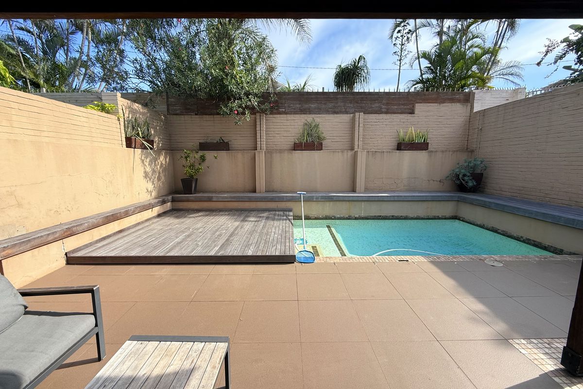 4 bedroom townhouse with private pool - Photo 3