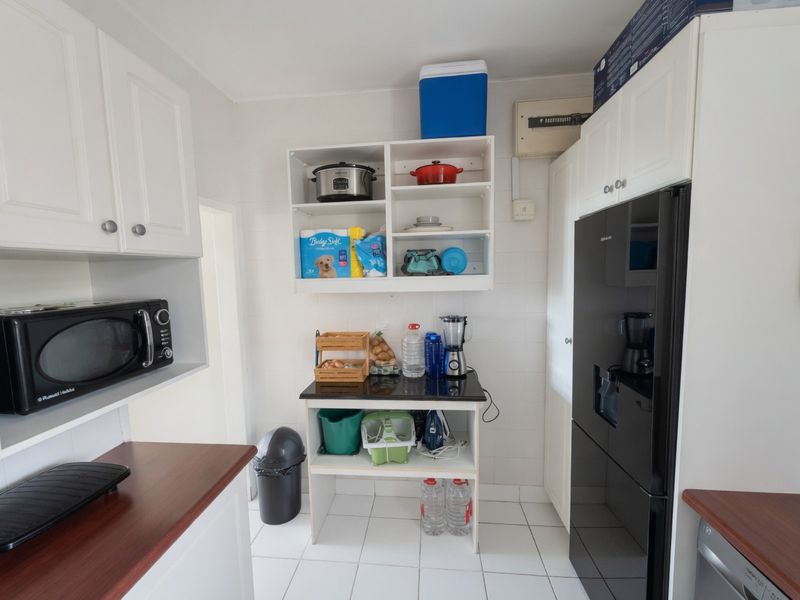 2 Bedroom apartment in Morningside - Photo 9