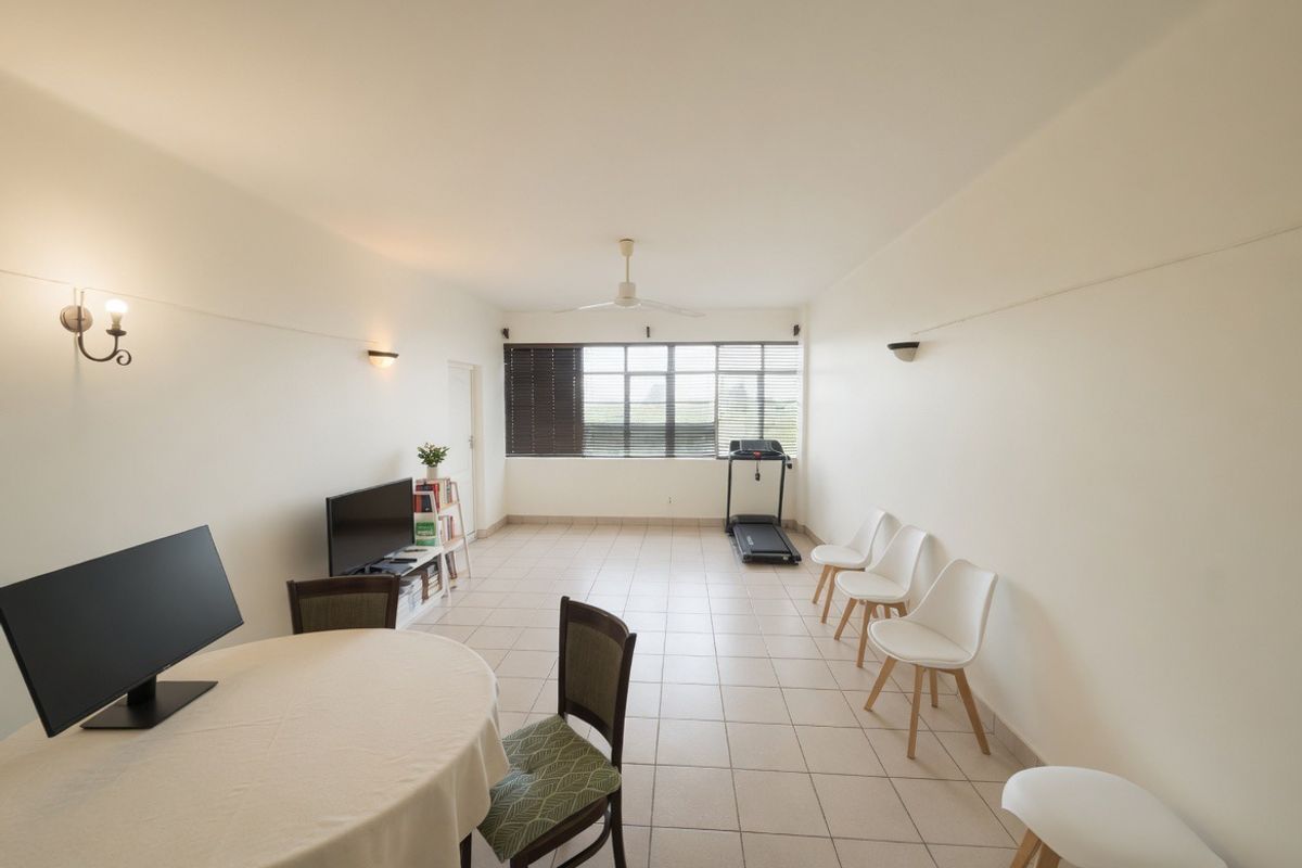 2 Bedroom apartment in Morningside - Photo 2