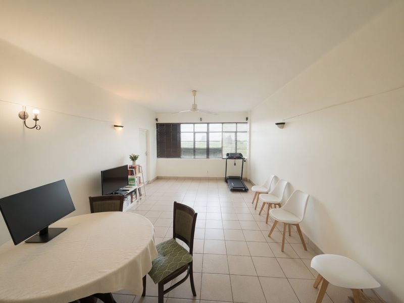 2 Bedroom apartment in Morningside - Photo 2