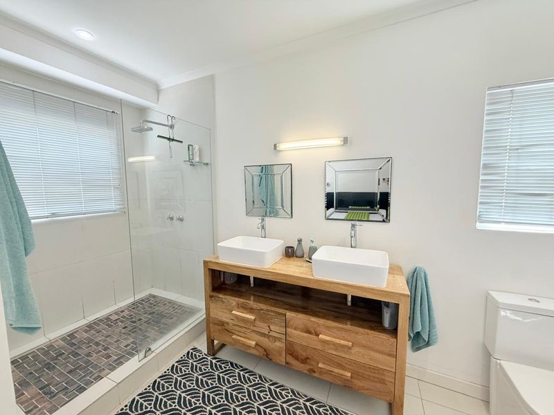Beautiful 4 Bedroom Townhouse to let in Umhlanga Rocks - Photo 7