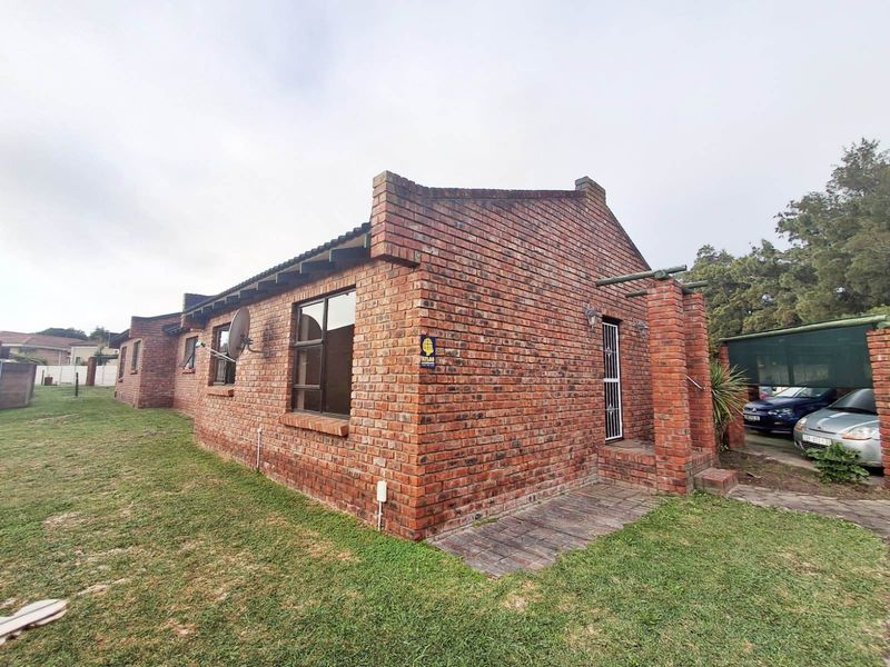 KAMMA PARK 2 BED 1 BATH TOWNHOUSE FOR RENT - Photo 1