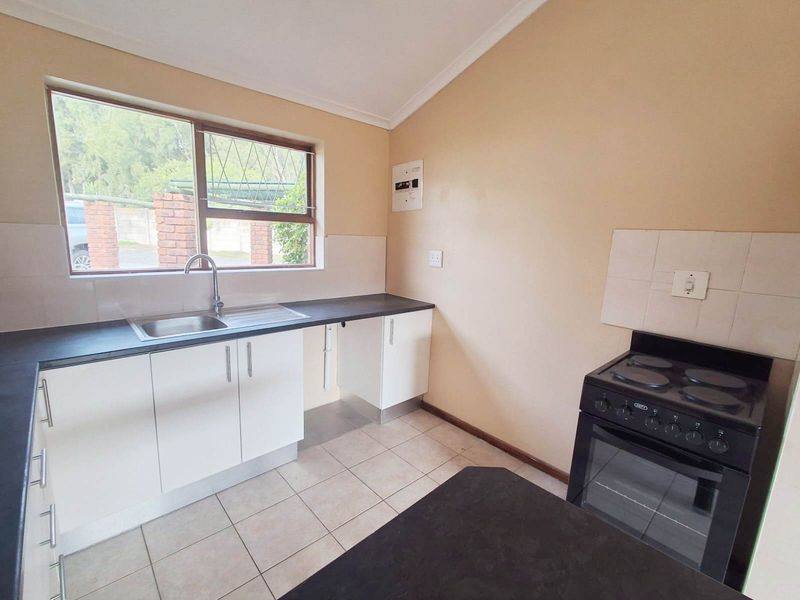 KAMMA PARK 2 BED 1 BATH TOWNHOUSE FOR RENT - Photo 3