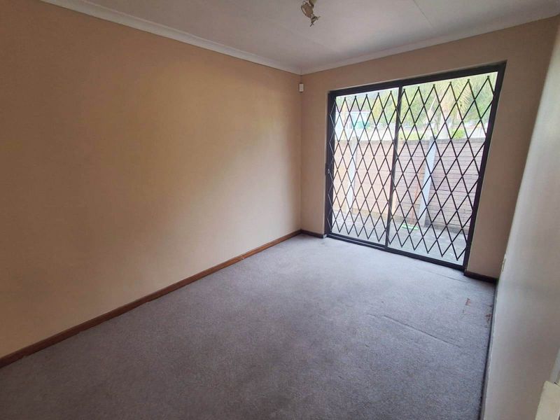 KAMMA PARK 2 BED 1 BATH TOWNHOUSE FOR RENT - Photo 10