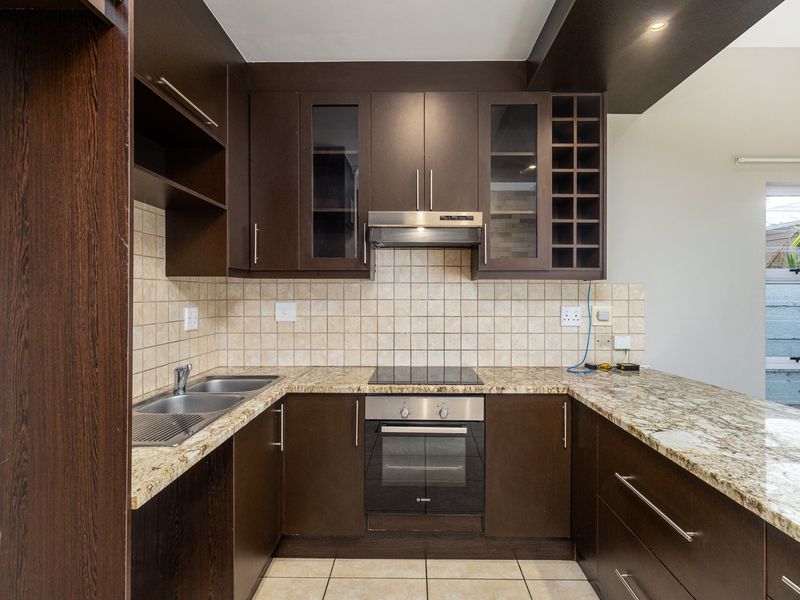 Cozy 3 Bedroom 2 Bathroom House to Let - Photo 1