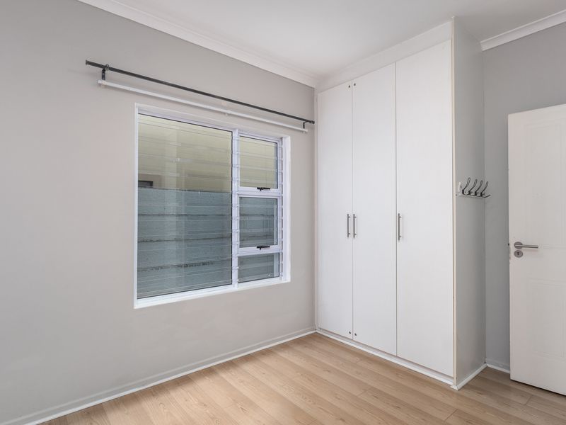 Cozy 3 Bedroom 2 Bathroom House to Let - Photo 7