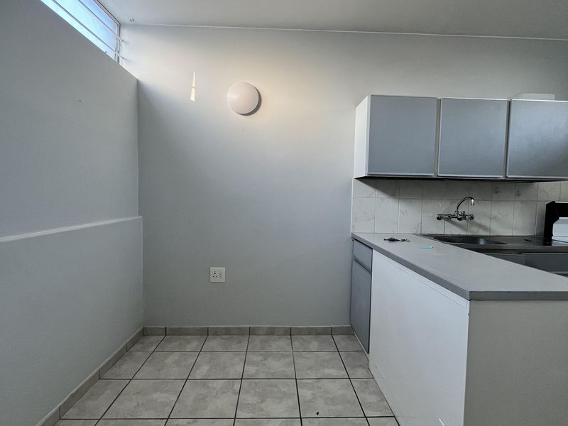 1 Bedroom Apartment for Rent in Norwood - Photo 5