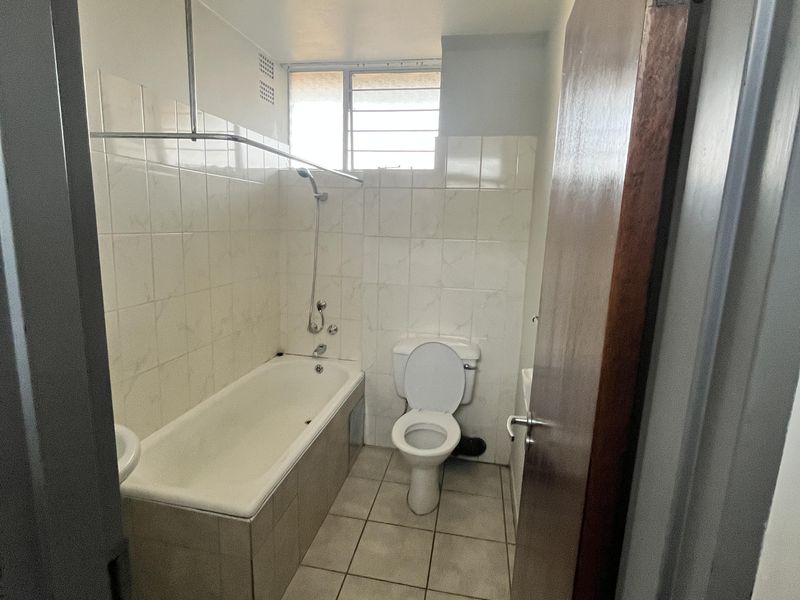 1 Bedroom Apartment for Rent in Norwood - Photo 7