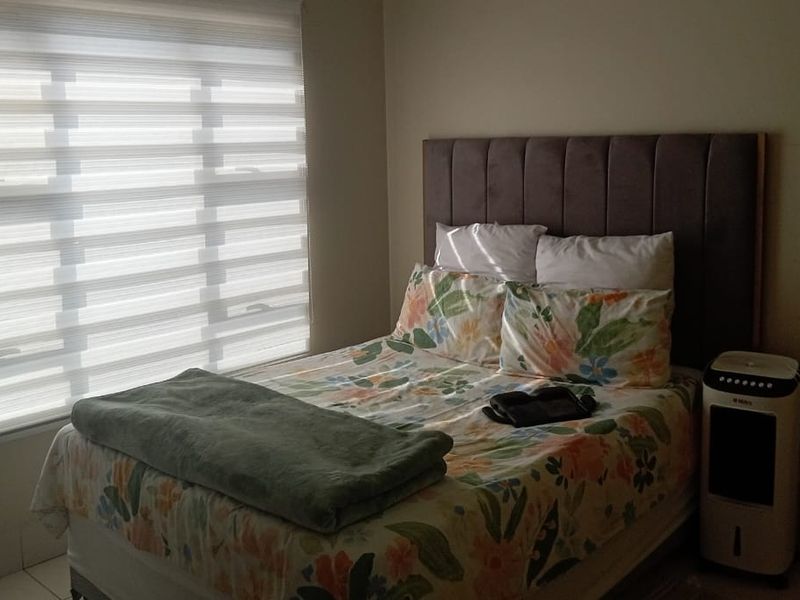 *Lovely 2-Bedroom Family Home in Secure Complex!* - Photo 5