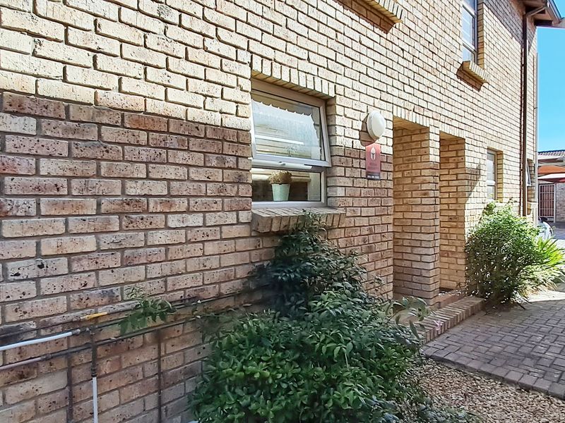 WALMER HEIGHTS LOFT APARTMENT FOR RENT - Photo 7