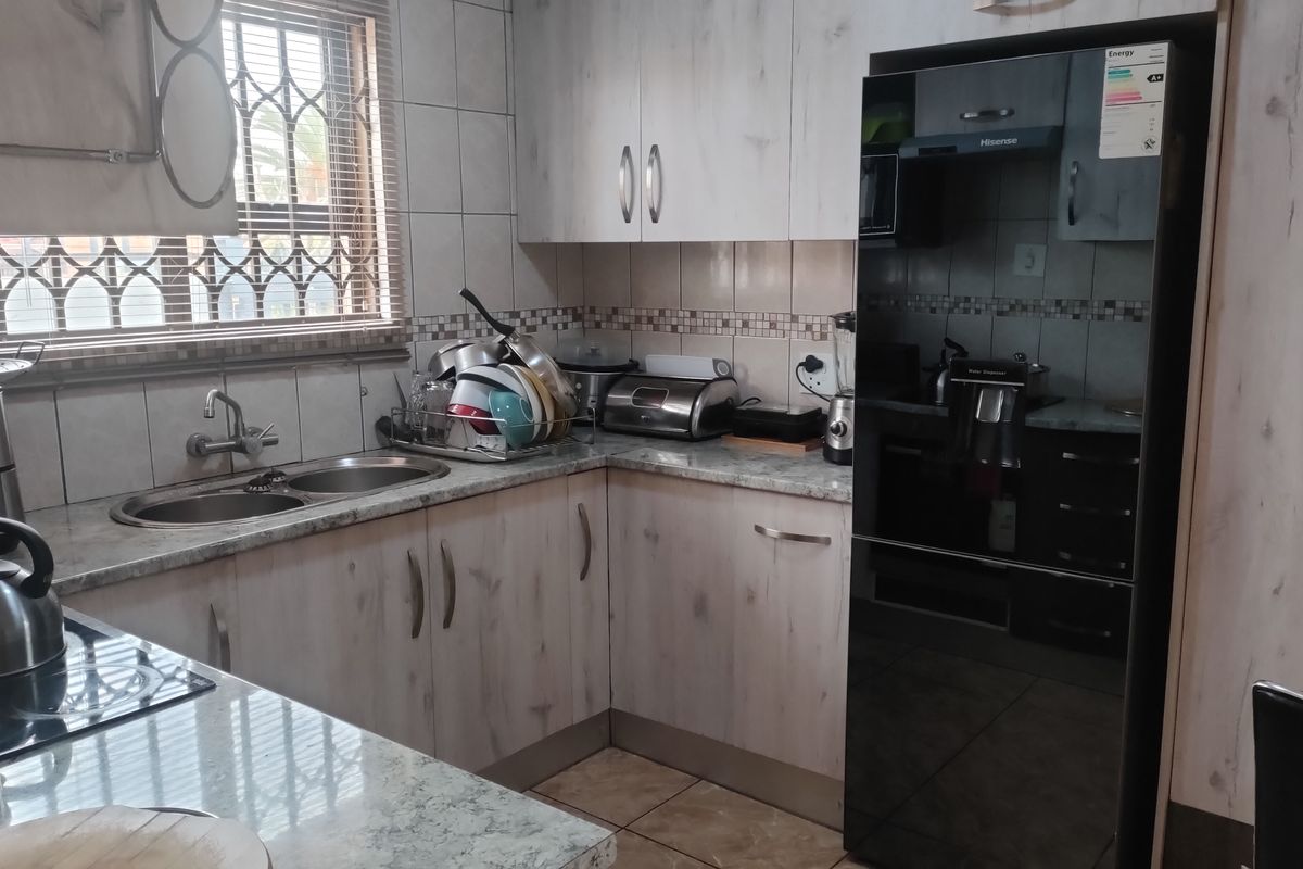 House For Sale In Pretoria - Photo 5