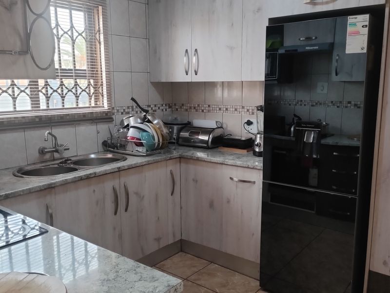 House For Sale In Pretoria - Photo 5