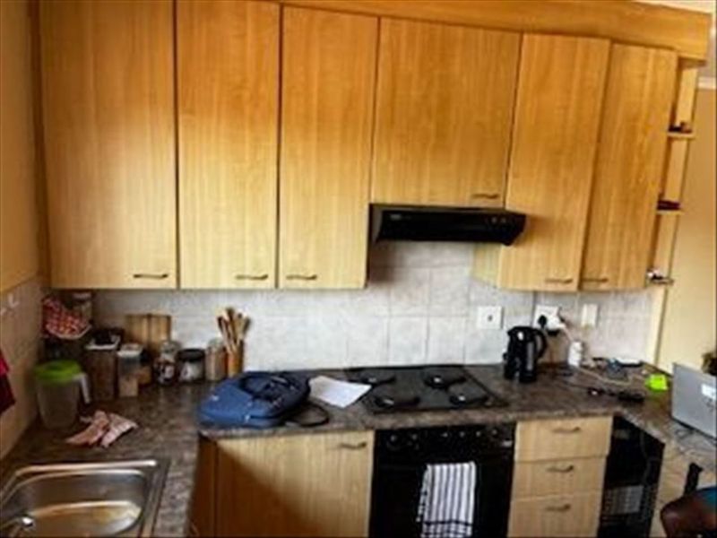 2 Bedroom Townhouse in Edleen, with a Build in Braai on the veranda - Photo 5
