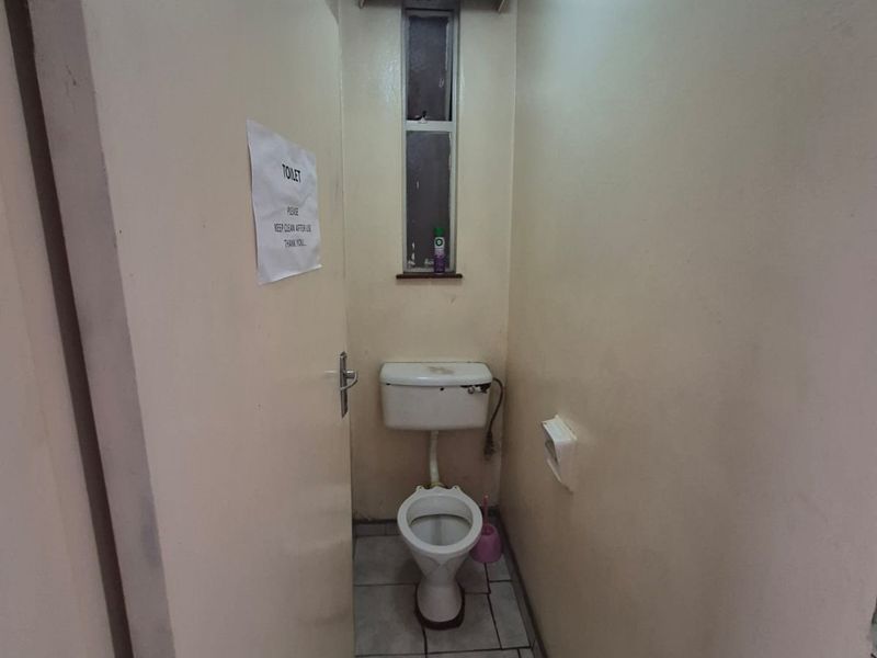 Great Investment -  2 Bed Apartment  - close to University - Photo 7