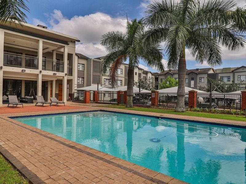2 Bedroom apartment for sale in Umhlanga Ridge - Photo 1