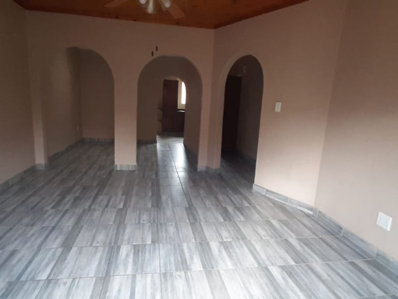 Modern 3 Bed Townhouse with Double Garage - Photo 7