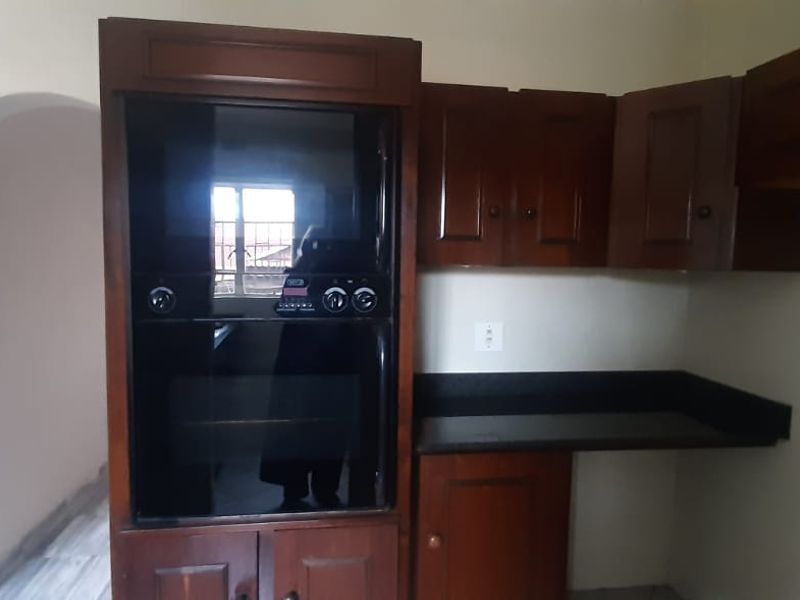 Modern 3 Bed Townhouse with Double Garage - Photo 4