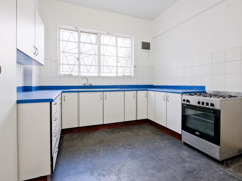 A BLANK CANVAS IN ONE OF KILLARNEY'S MOST LOVED HERITAGE BUILDINGS - Photo 8