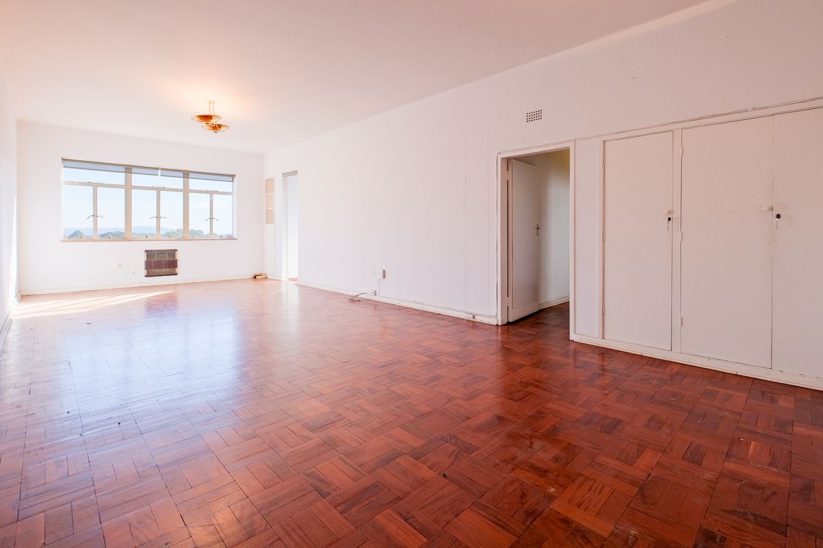 A BLANK CANVAS IN ONE OF KILLARNEY'S MOST LOVED HERITAGE BUILDINGS - Photo 3