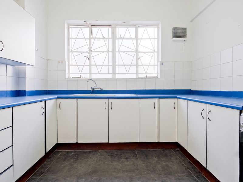 A BLANK CANVAS IN ONE OF KILLARNEY'S MOST LOVED HERITAGE BUILDINGS - Photo 10