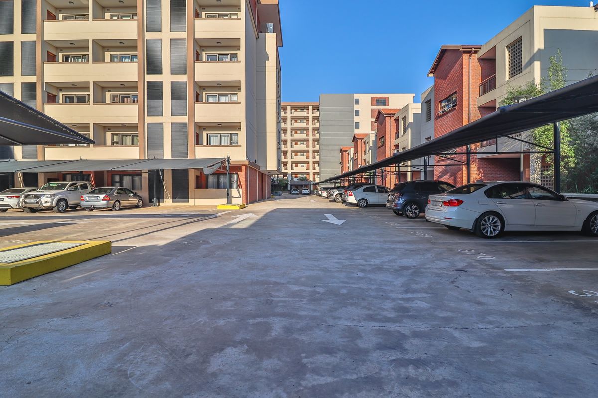Luxurious 2 Bedroom Apartment in Umhlanga In the famous Ridge Town Central. - Photo 5