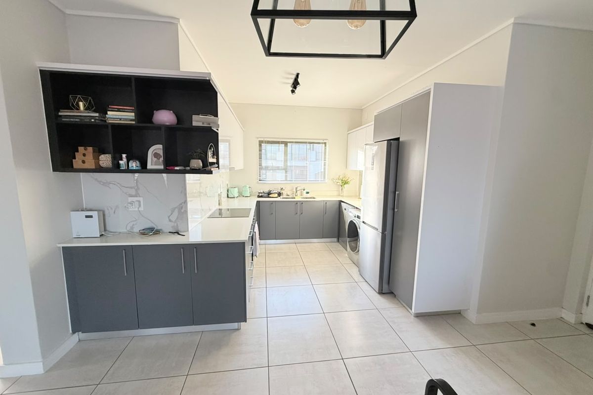 Spacious two Bedroom, two Bathroom  Apartment, Izinga Eco Estate, Umhlanga - Photo 5