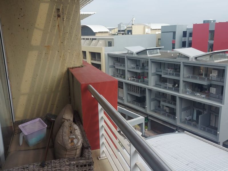 Modern Two Bedroom Apartment - Prime Umhlanga - Photo 6