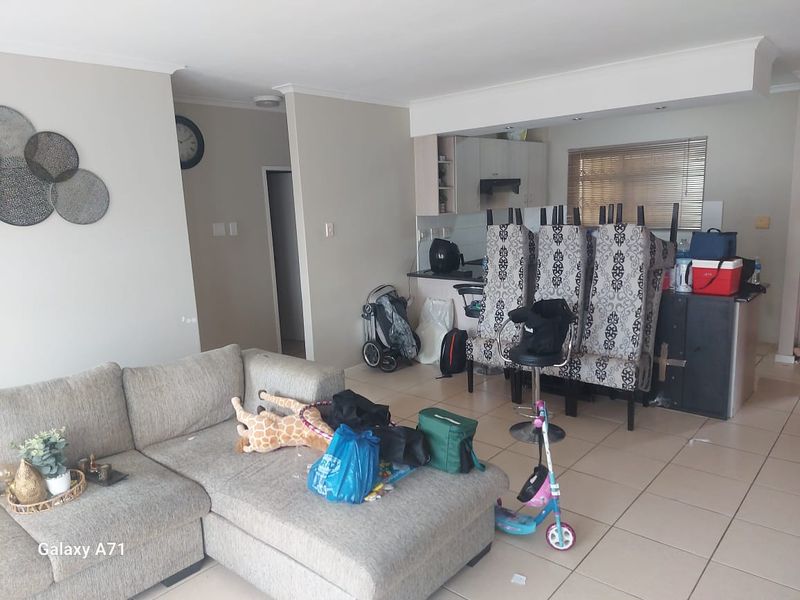 Modern Two Bedroom Apartment - Prime Umhlanga - Photo 4