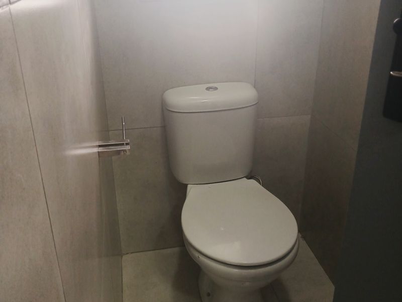 CENTRAL 2 BED 2.5 BATH APARTMENT WITH GARAGE FOR RENT - Photo 7