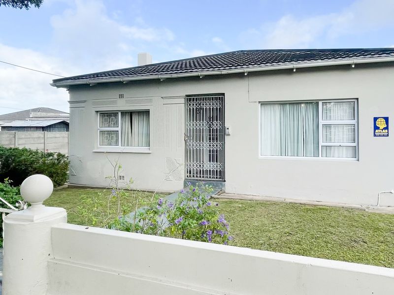 NEWTON PARK 3 BED 1 BATH HOUSE FOR RENT - Photo 1